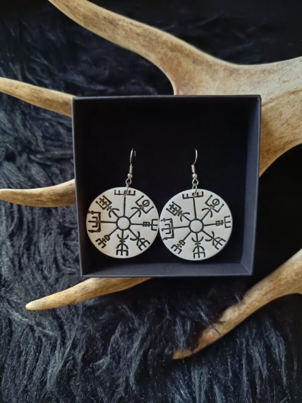 Vegvisir-korvakorut, valkoinen