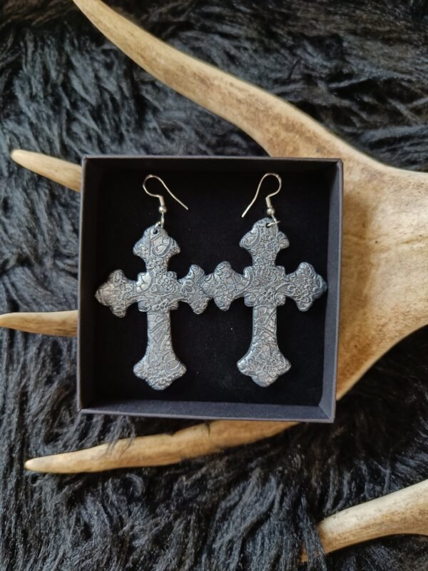 IMG20250916131356 Goottiristi-korvakorut, hopea