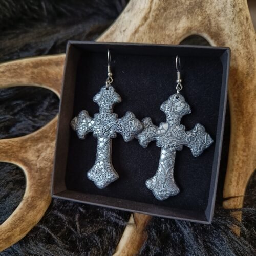 Goottiristi-korvakorut, hopea