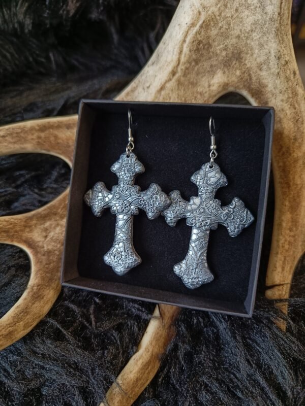 IMG20250916131650 Goottiristi-korvakorut, hopea