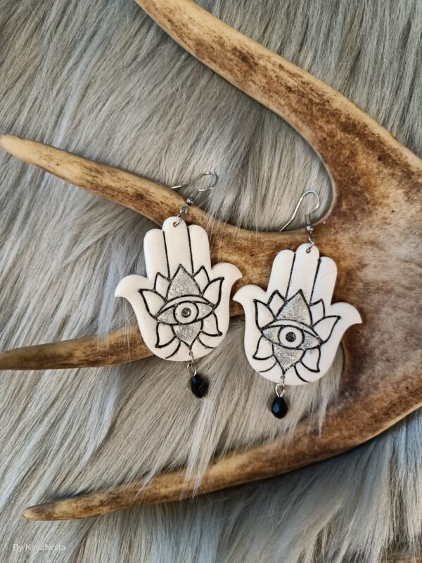 Hamsa-korvakorut, valkoinen