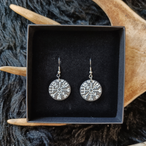 Vegvisir-korvakorut, musta