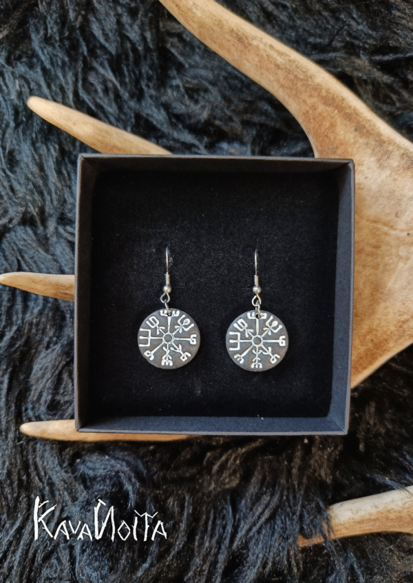 Vegvisir-korvakorut, musta