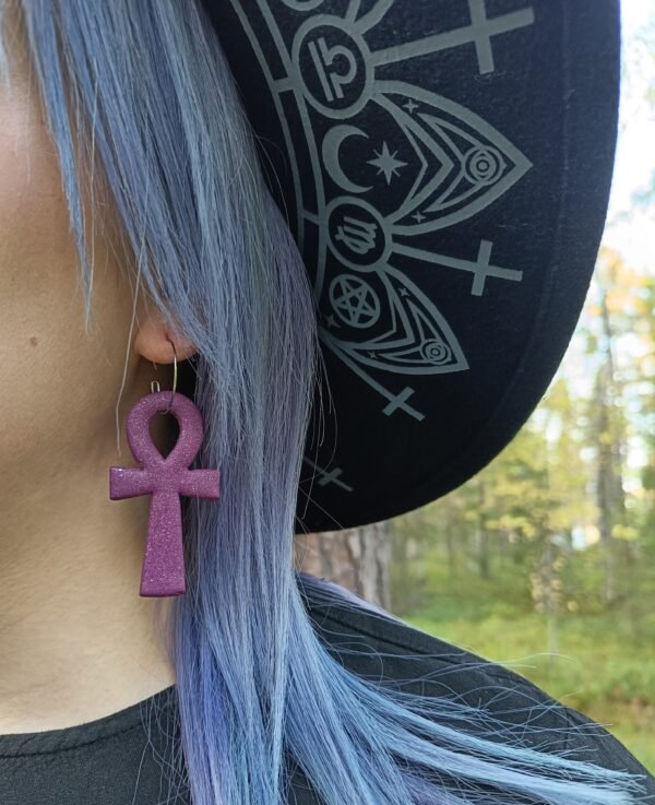 IMG20250912181844 Ankh risti-korvakorut, galaxy purple