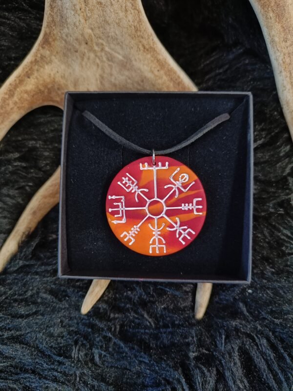 IMG20251013161612 Vegvisir-kaulakoru, ruska