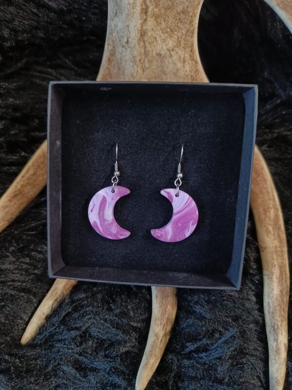 Kuunsirppi-korvakorut, violetti/lila