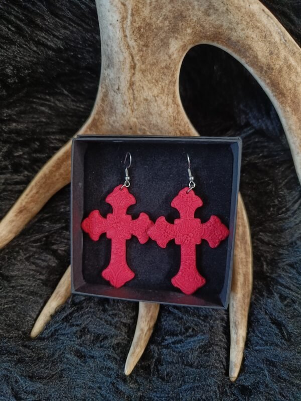 IMG20251016161726 Goottiristi-korvakorut, cherry red