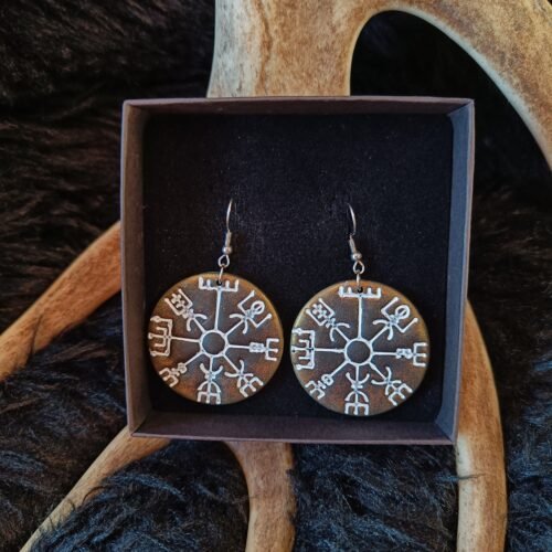 Vegvisir-korvakorut, metallinhohto