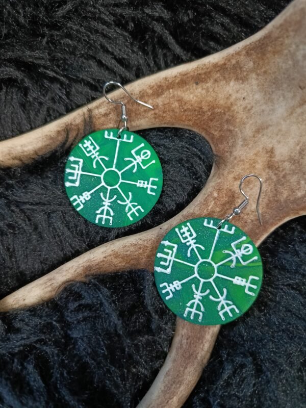 Vegvisir-korvakorut, vihreä revontuli