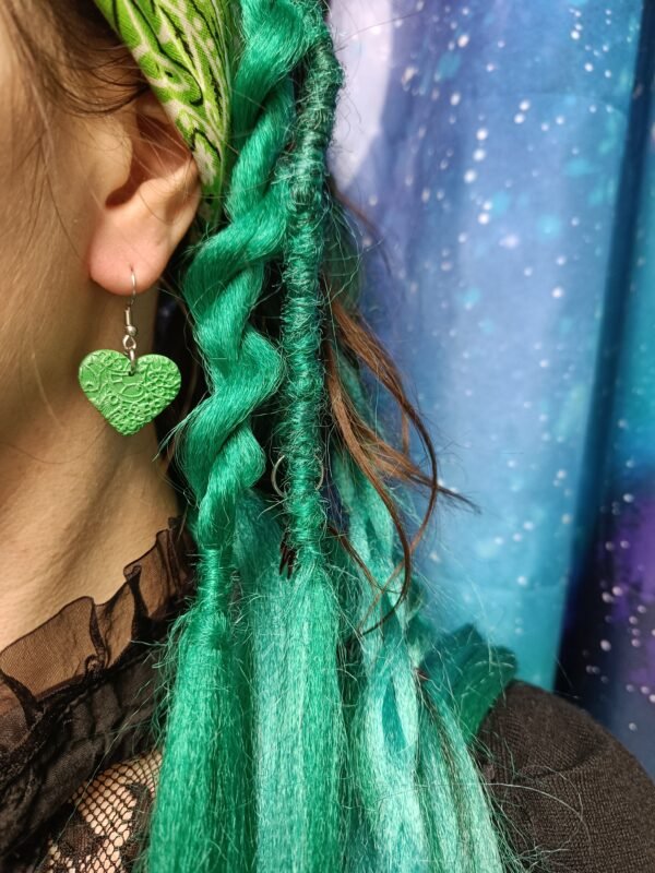 Sydän-korvakorut, metallinhohto vihreät