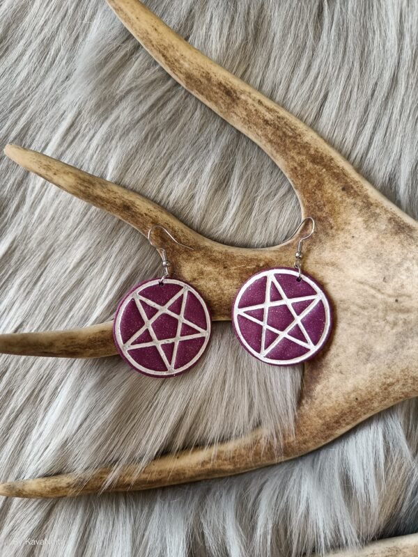 IMG20260219154503 Pentagram-korvakorut, galaxy purple
