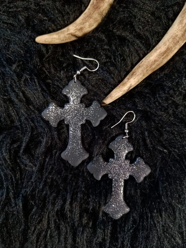 Oplus_131072 Goottiristi-korvakorut, glitter