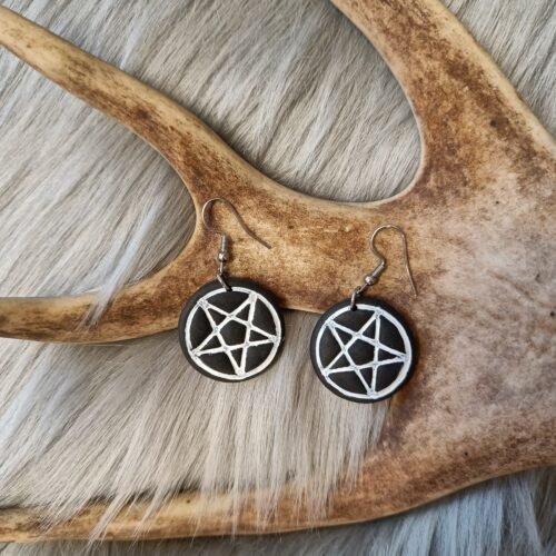 Pentagram-korvakorut, musta