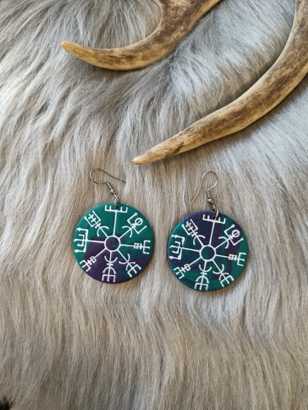 IMG20251106123918 Vegvisir-korvakorut, vihreä/violetti revontuli