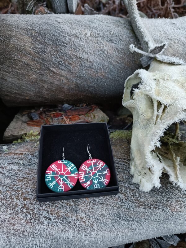 IMG20251108151857 Vegvisir-korvakorut, vihreä/punainen revontuli