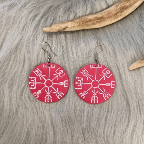 Vegvisir-korvakorut, cherry red