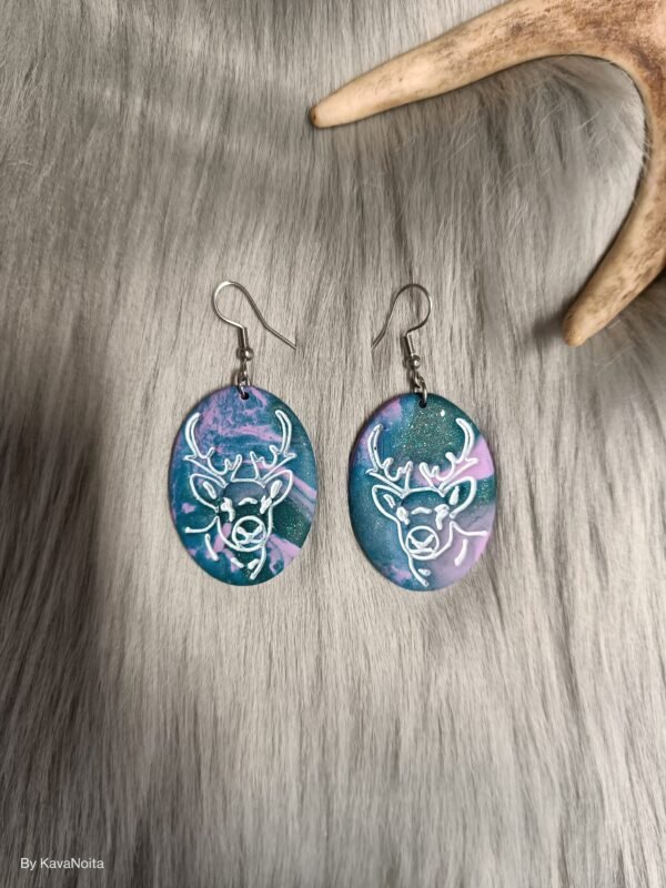 IMG20260112115840 Poro-korvakorut, violetit revontulet