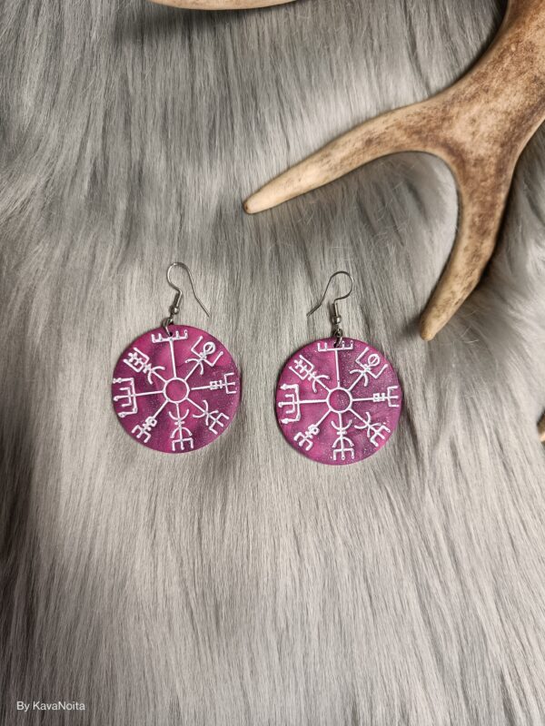 Vegvisir-korvakorut, mystinen violetti