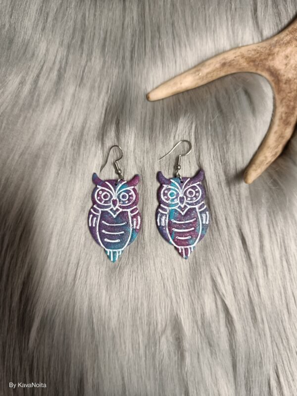 IMG20260112175322 Pöllö-korvakorut, turkoosi/violetti revontuli