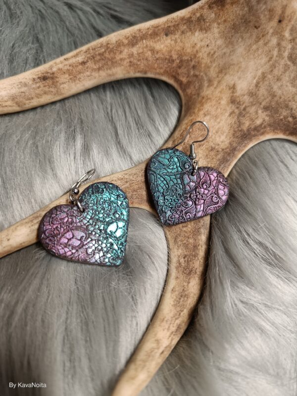 Sydän-korvakorut, vihreä/pinkki metallinhohto