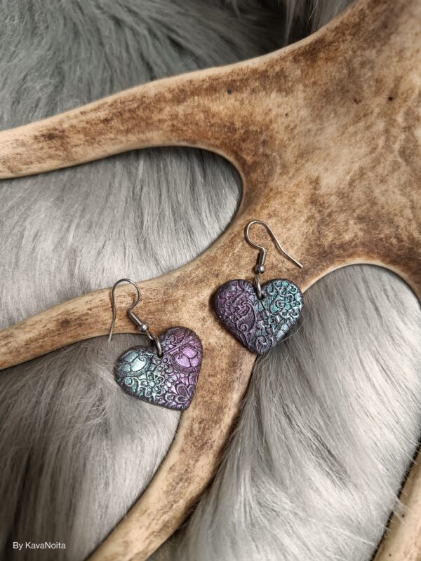 Sydän-korvakorut, vihreä/pinkki metallinhohto