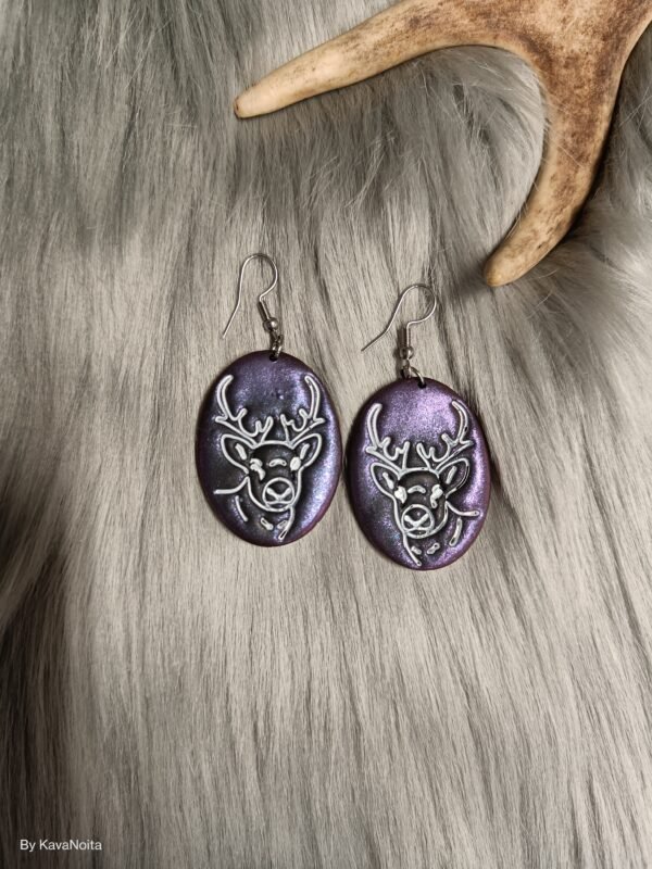 Poro-korvakorut, violetti metallinhohto