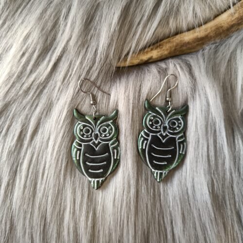 Pöllö-korvakorut, vihreä metallinhohto