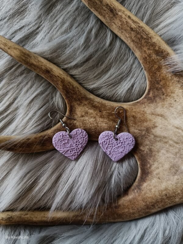 Sydän-korvakorut, lila