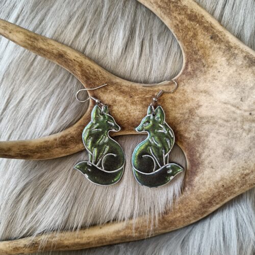 Kettu-korvakorut, musta/vihreä metallinhohto