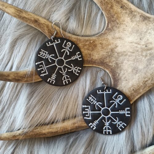 Vegvisir-korvakorut, musta