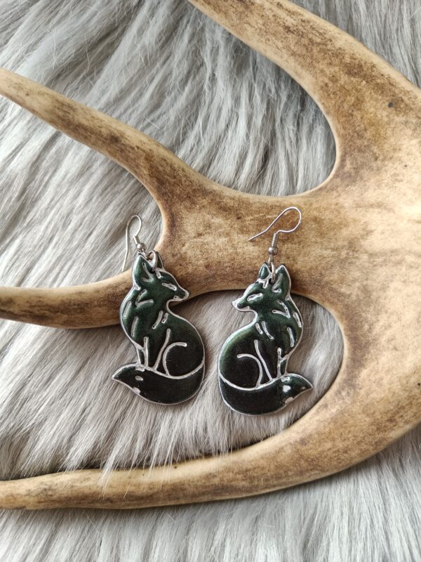 Kettu-korvakorut, vihreä/musta metallinhohto