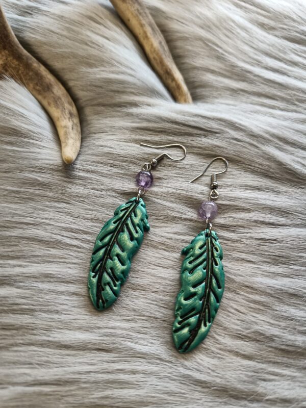 Sulka-korvakorut, smaragdin vihreä metallinhohto