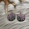 IMG20260512140632 Vegvisir-korvakorut, musta/violetti metallinhohto
