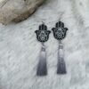 Hapsu-hamsa korvakorut, musta