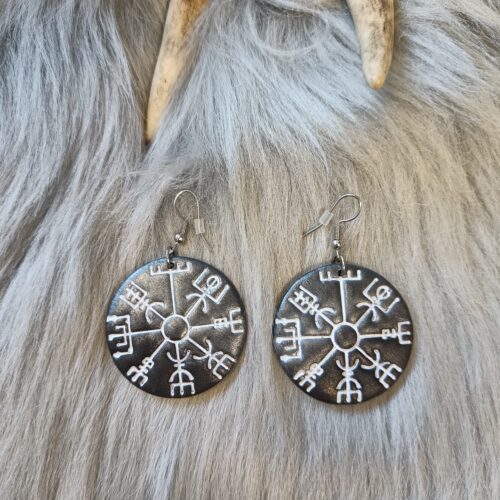 Vegvisir-korvakorut, musta/hopea