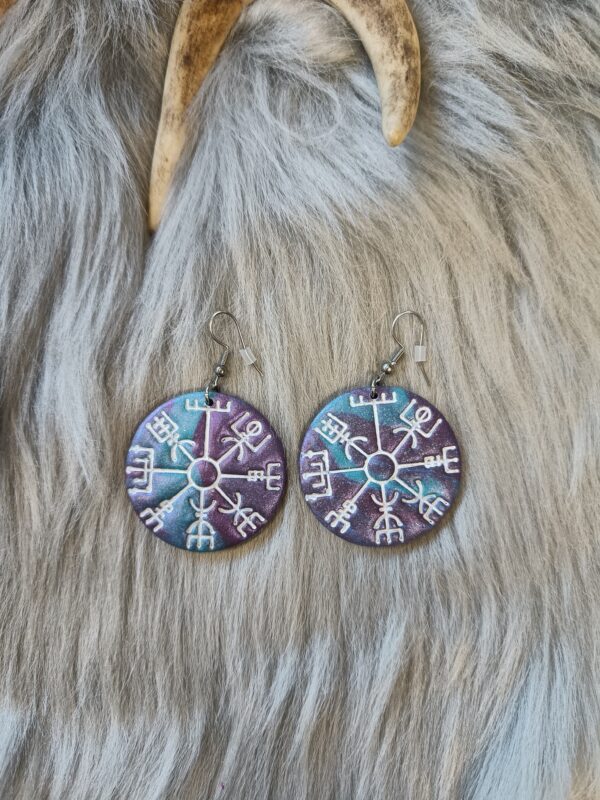 IMG20260826163649 Vegvisir-korvakorut, violetti/turkoosi metallinhohto